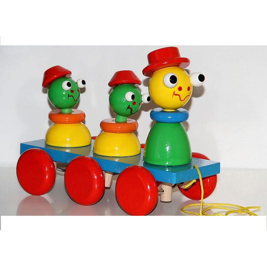 Three frogs on the ramp - pull toy