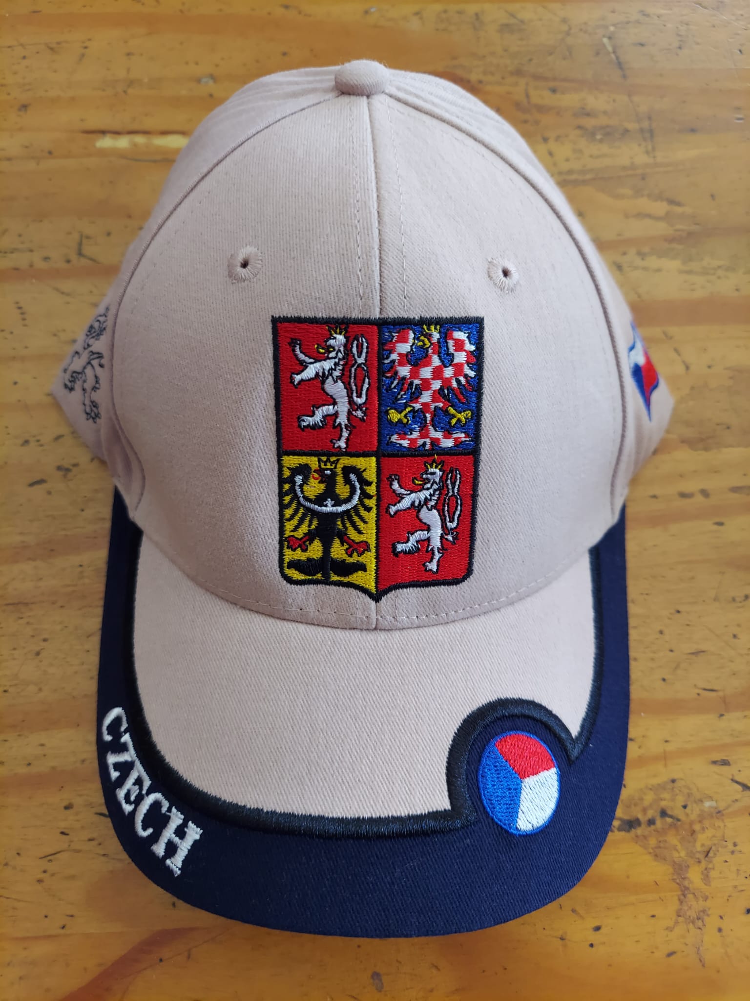 Baseball Hat Czech with coat of arm - beige/blue